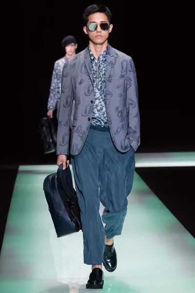 Look 45
